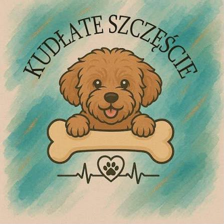 Logo Kudłate Szczęście z ilustracją uśmiechniętego psa trzymającego kość – marki związanej z psami i partnera Paw Rituals.